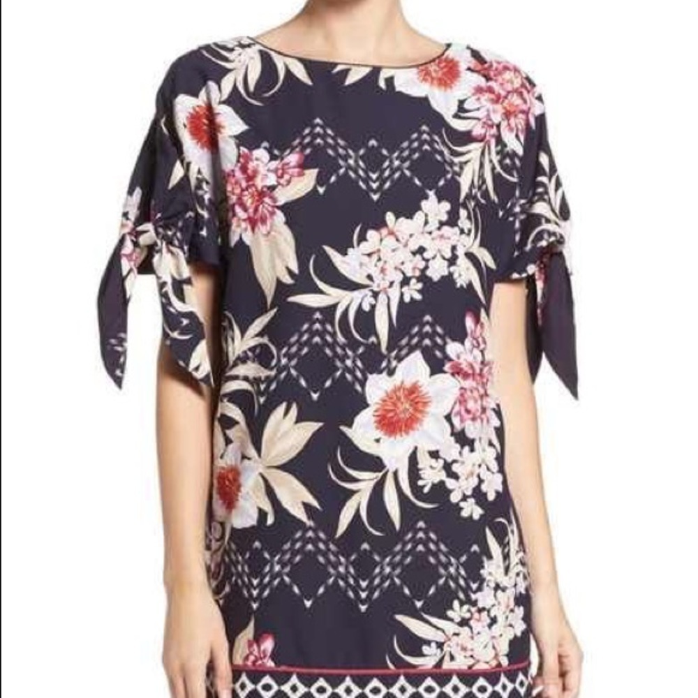 Vince Camuto Floral Crepe Tie Sleeve Shift Dress Size 2P NWT
